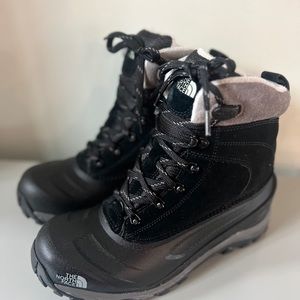 The North Face Men’s Chilkat lll Waterproof Black Suede Boots Heatseeker